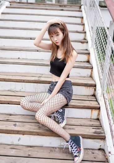 国产精品粉嫩_BD免费视频大全